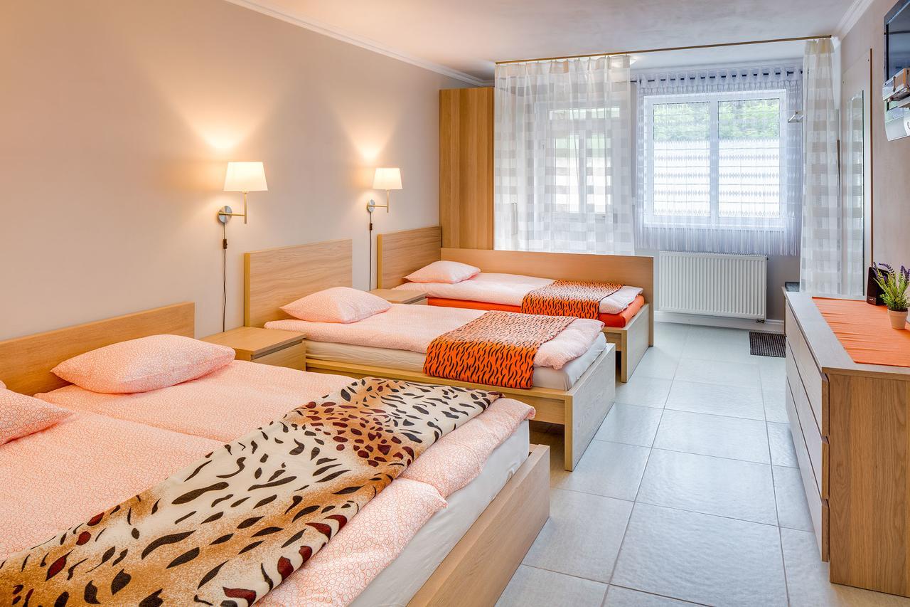 Apartements Studio 964 Libeznice ภายนอก รูปภาพ